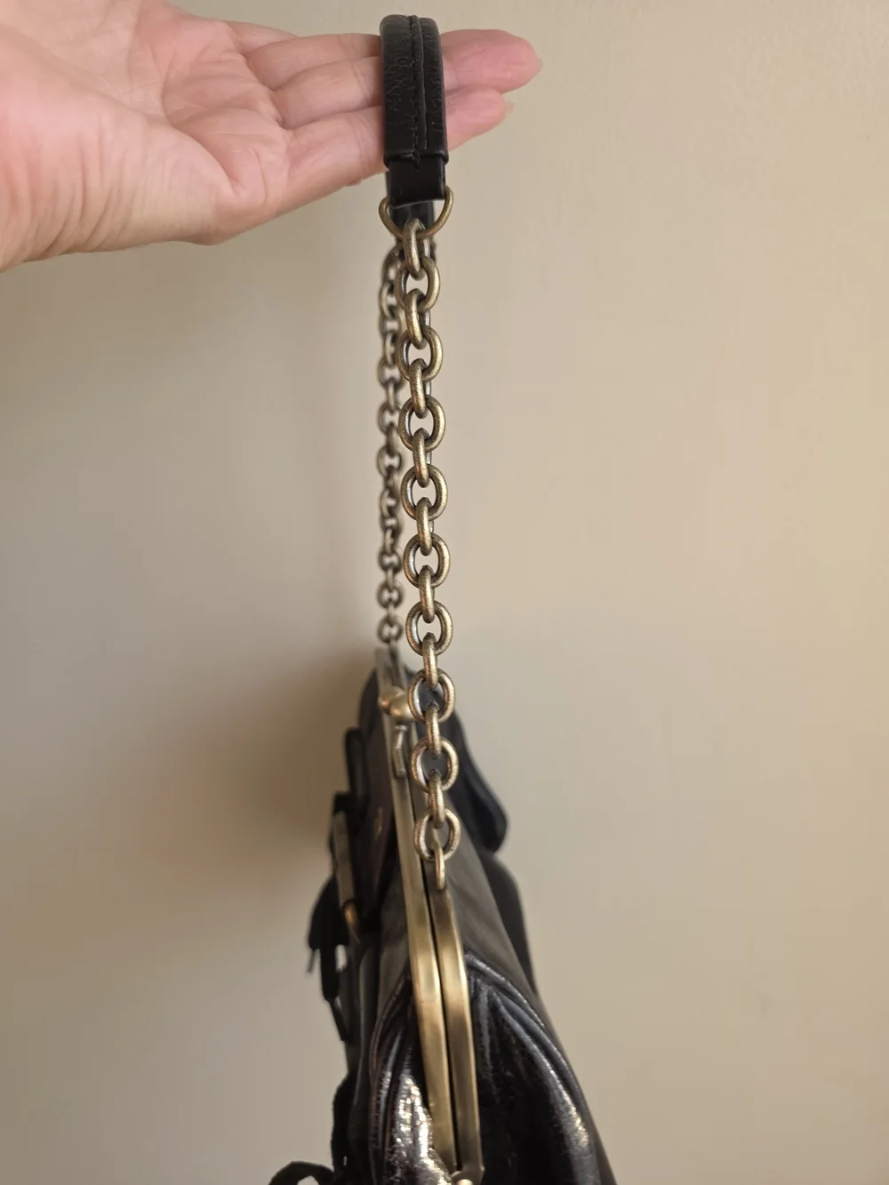 Vintage Cynthia Rowley Y2K Black Leather Kisslock Chain Purse Bag